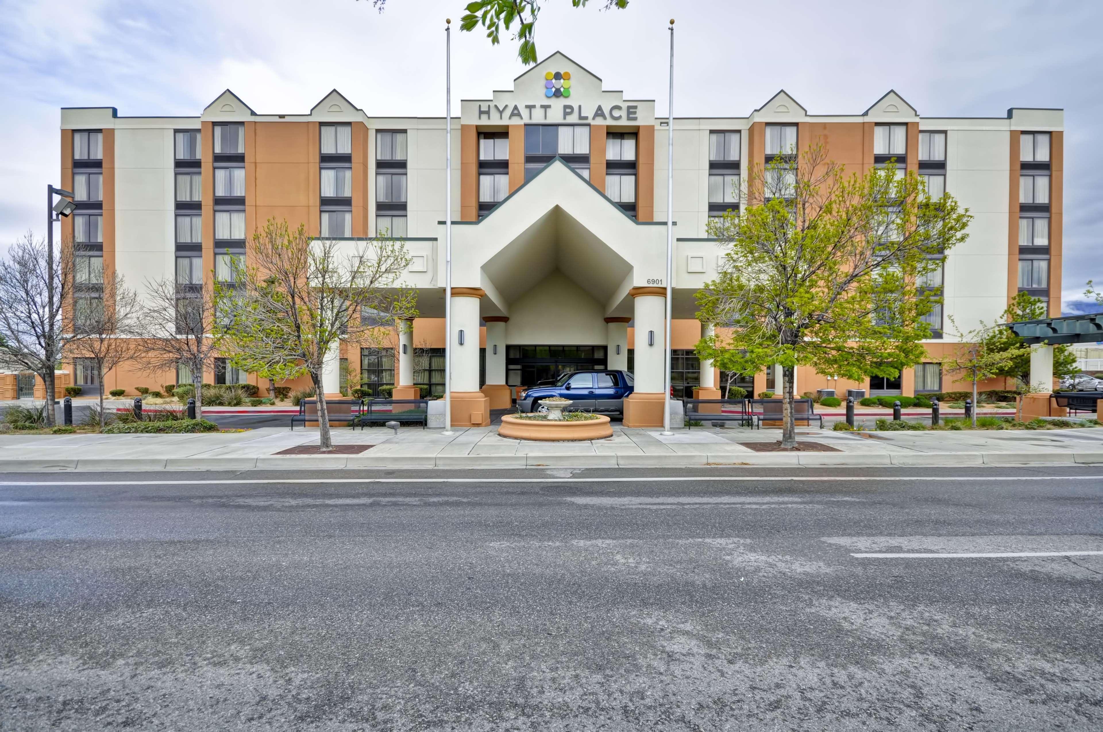 Hyatt Place Albuquerque Uptown Exterior foto